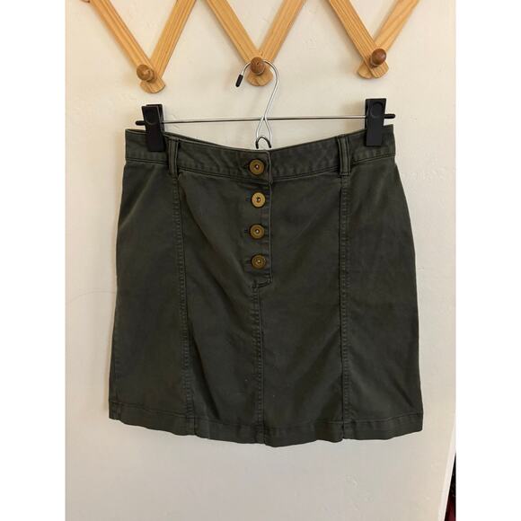 Banana Republic Dresses & Skirts - Banana Republic Skirt Womens 0 Army Green Mini